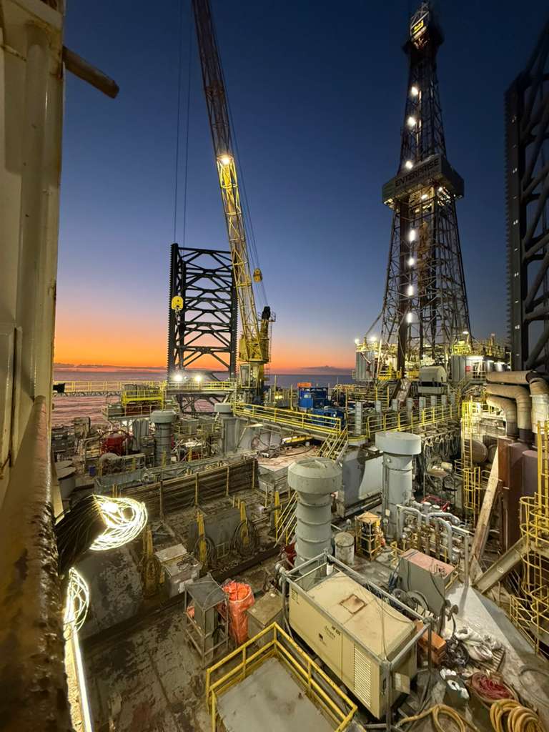 Offshore platform service